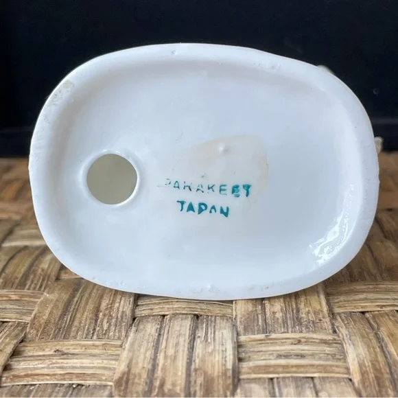 Vintage Parakeet/Parrot Porcelain Figurines - Picture 5 of 13